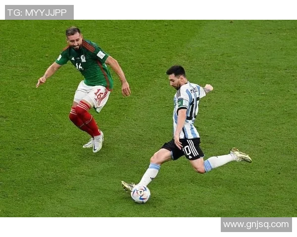 世界杯足球明星闪耀赛场精彩瞬间回顾与分析